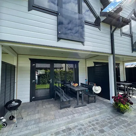 Cottage In Siano Ty Near The Beach, Cleaning Included * Sianozety
